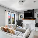 Venice Gem Private Beach Bungalow